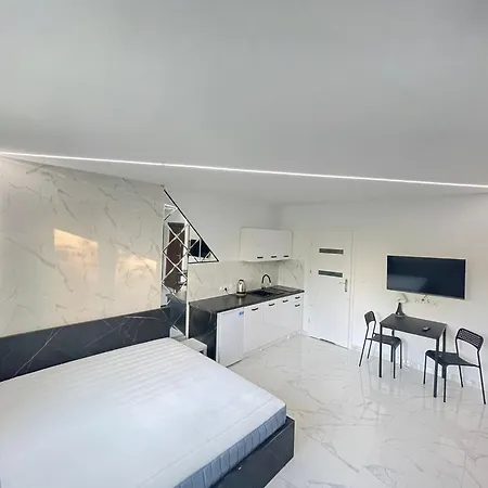 Yourapart Karmelicka Z Jacuzzi Warsaw