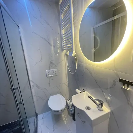 Daire Yourapart Karmelicka Z Jacuzzi Varşova