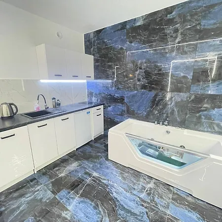 Apartment Yourapart Karmelicka Z Jacuzzi *